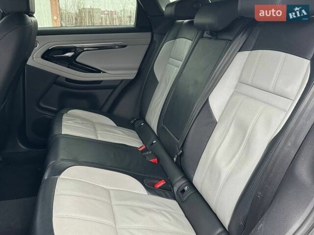 Белый Ленд Ровер Рендж Ровер Эвок, объемом двигателя 2 л и пробегом 150 тыс. км за 25000 $, фото 4 на Automoto.ua