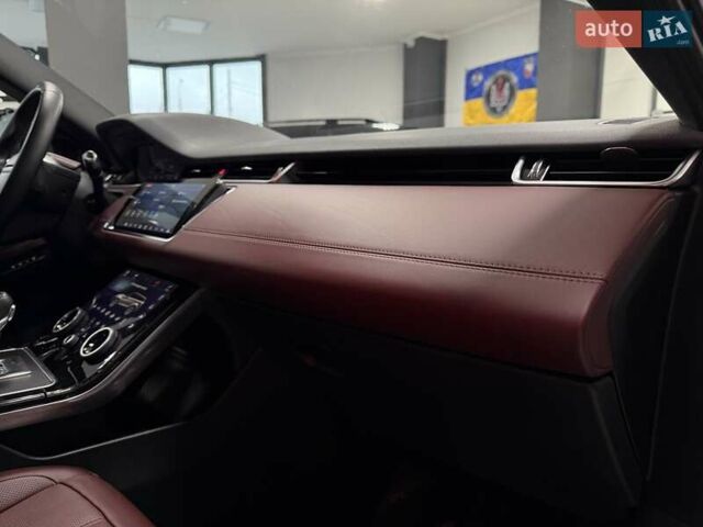 Білий Ленд Ровер Рендж Ровер Евок, об'ємом двигуна 2 л та пробігом 82 тис. км за 39900 $, фото 54 на Automoto.ua