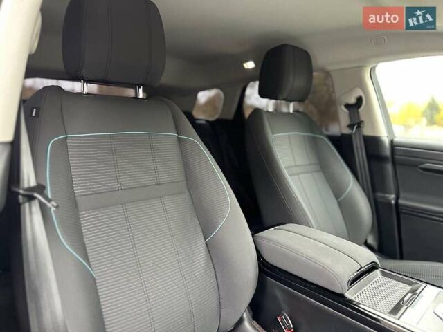 Білий Ленд Ровер Рендж Ровер Евок, об'ємом двигуна 2 л та пробігом 59 тис. км за 29900 $, фото 27 на Automoto.ua