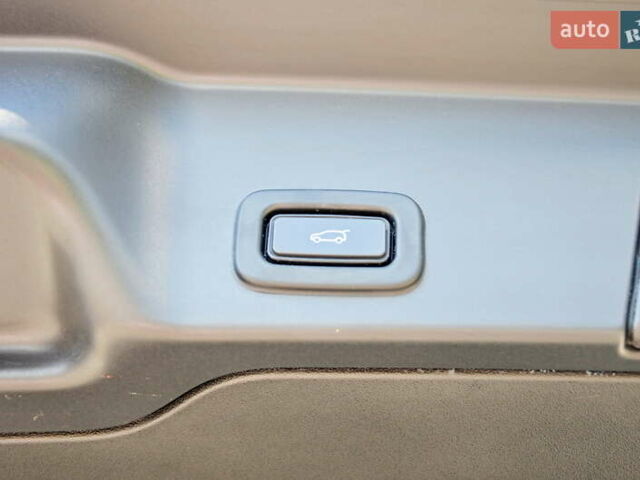 Белый Ленд Ровер Рендж Ровер Эвок, объемом двигателя 2 л и пробегом 53 тыс. км за 41500 $, фото 30 на Automoto.ua