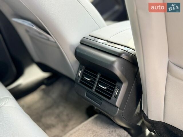 Білий Ленд Ровер Рендж Ровер Евок, об'ємом двигуна 2 л та пробігом 63 тис. км за 36000 $, фото 9 на Automoto.ua
