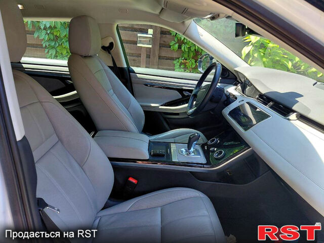 Белый Ленд Ровер Рендж Ровер Эвок, объемом двигателя 2 л и пробегом 55 тыс. км за 33000 $, фото 6 на Automoto.ua