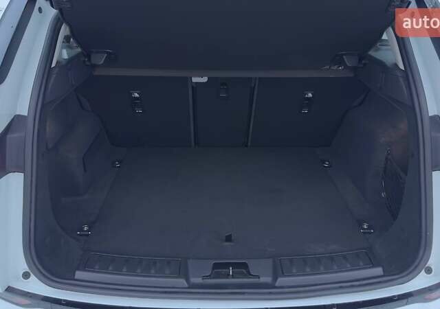 Белый Ленд Ровер Рендж Ровер Эвок, объемом двигателя 2 л и пробегом 58 тыс. км за 29999 $, фото 24 на Automoto.ua