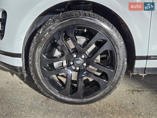 Белый Ленд Ровер Рендж Ровер Эвок, объемом двигателя 2 л и пробегом 54 тыс. км за 33599 $, фото 5 на Automoto.ua