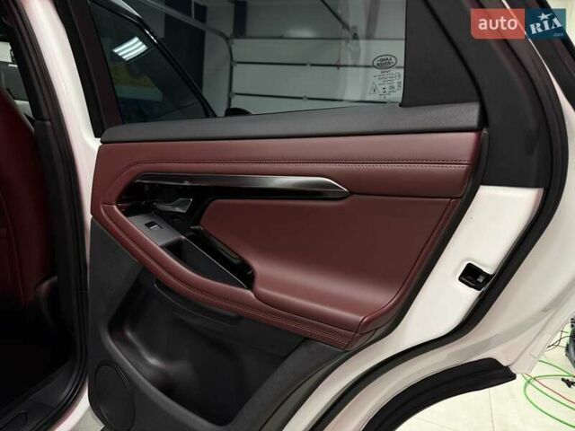 Білий Ленд Ровер Рендж Ровер Евок, об'ємом двигуна 2 л та пробігом 82 тис. км за 39900 $, фото 51 на Automoto.ua