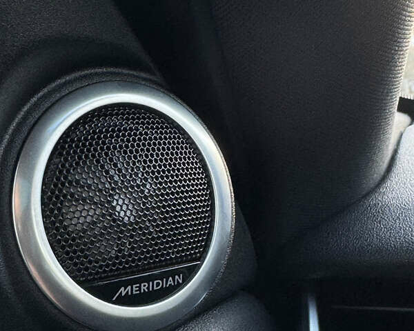 Білий Ленд Ровер Рендж Ровер Евок, об'ємом двигуна 2 л та пробігом 99 тис. км за 28500 $, фото 40 на Automoto.ua