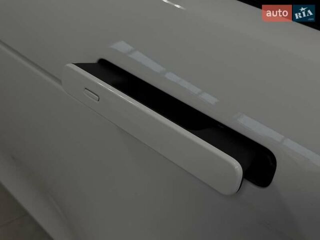 Білий Ленд Ровер Рендж Ровер Евок, об'ємом двигуна 2 л та пробігом 82 тис. км за 39900 $, фото 24 на Automoto.ua