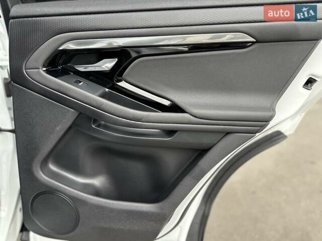 Білий Ленд Ровер Рендж Ровер Евок, об'ємом двигуна 2 л та пробігом 59 тис. км за 29900 $, фото 28 на Automoto.ua