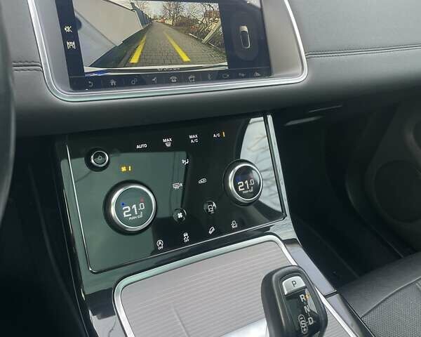 Белый Ленд Ровер Рендж Ровер Эвок, объемом двигателя 2 л и пробегом 57 тыс. км за 38000 $, фото 6 на Automoto.ua