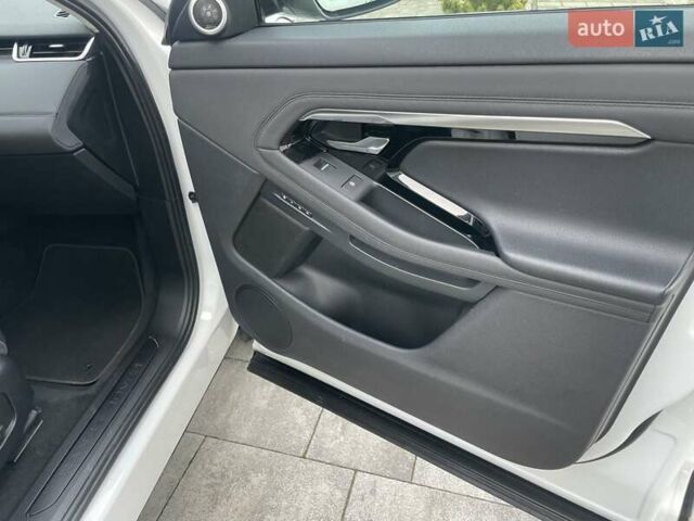 Белый Ленд Ровер Рендж Ровер Эвок, объемом двигателя 2 л и пробегом 57 тыс. км за 38000 $, фото 13 на Automoto.ua