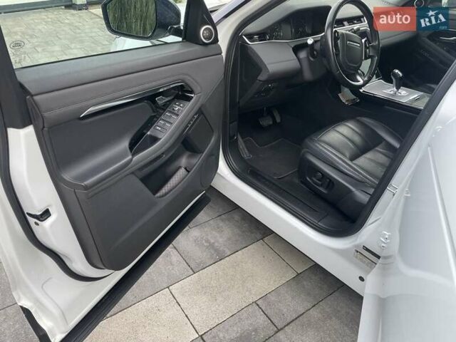 Белый Ленд Ровер Рендж Ровер Эвок, объемом двигателя 2 л и пробегом 57 тыс. км за 38000 $, фото 10 на Automoto.ua