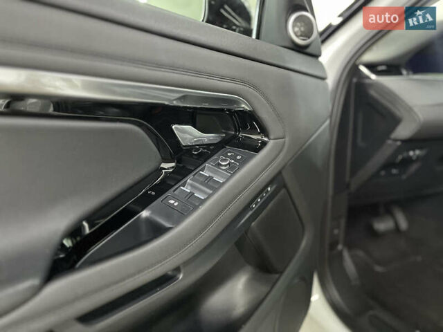 Білий Ленд Ровер Рендж Ровер Евок, об'ємом двигуна 2 л та пробігом 87 тис. км за 22900 $, фото 10 на Automoto.ua