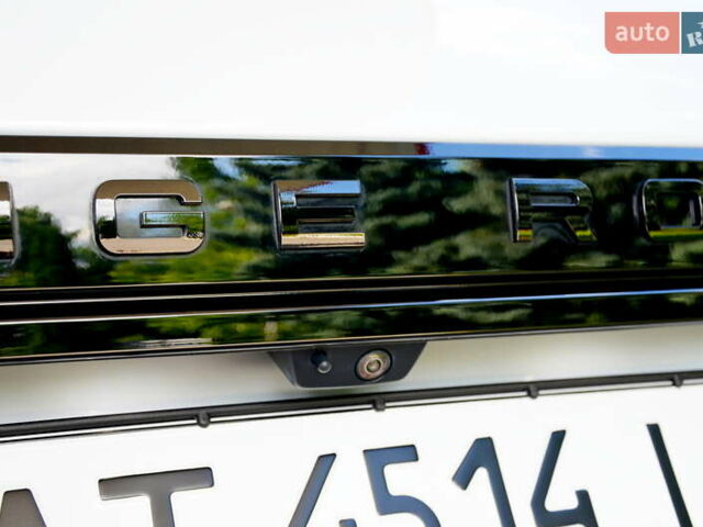 Белый Ленд Ровер Рендж Ровер Эвок, объемом двигателя 2 л и пробегом 53 тыс. км за 41500 $, фото 18 на Automoto.ua