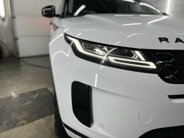 Білий Ленд Ровер Рендж Ровер Евок, об'ємом двигуна 2 л та пробігом 87 тис. км за 22500 $, фото 4 на Automoto.ua