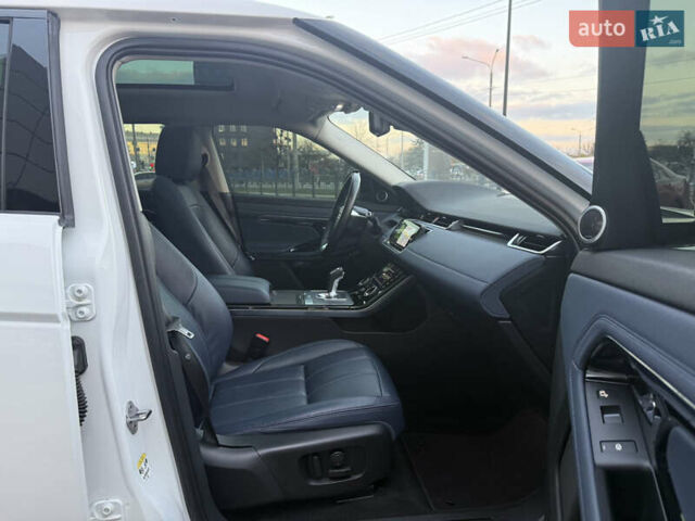 Белый Ленд Ровер Рендж Ровер Эвок, объемом двигателя 2 л и пробегом 63 тыс. км за 37500 $, фото 34 на Automoto.ua