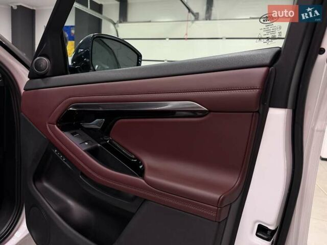 Білий Ленд Ровер Рендж Ровер Евок, об'ємом двигуна 2 л та пробігом 82 тис. км за 39900 $, фото 50 на Automoto.ua