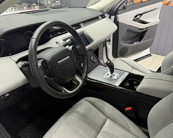 Белый Ленд Ровер Рендж Ровер Эвок, объемом двигателя 2 л и пробегом 57 тыс. км за 30899 $, фото 13 на Automoto.ua