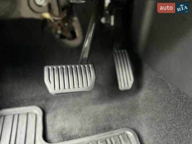 Белый Ленд Ровер Рендж Ровер Эвок, объемом двигателя 2 л и пробегом 40 тыс. км за 30950 $, фото 43 на Automoto.ua