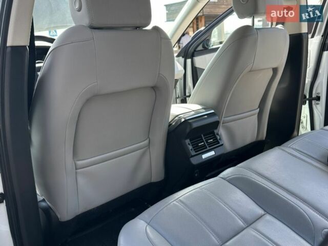 Белый Ленд Ровер Рендж Ровер Эвок, объемом двигателя 2 л и пробегом 135 тыс. км за 36000 $, фото 36 на Automoto.ua