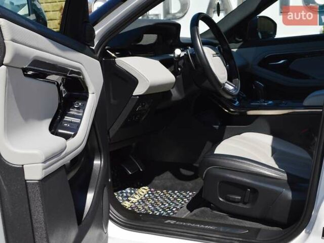 Білий Ленд Ровер Рендж Ровер Евок, об'ємом двигуна 2 л та пробігом 70 тис. км за 33900 $, фото 16 на Automoto.ua