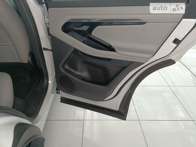 Белый Ленд Ровер Рендж Ровер Эвок, объемом двигателя 2 л и пробегом 50 тыс. км за 33999 $, фото 37 на Automoto.ua