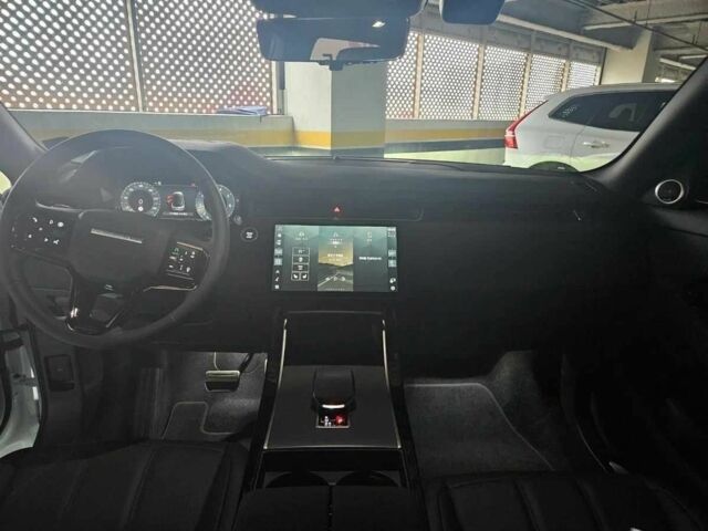 Білий Ленд Ровер Рендж Ровер Евок, об'ємом двигуна 2 л та пробігом 50 тис. км за 24000 $, фото 6 на Automoto.ua