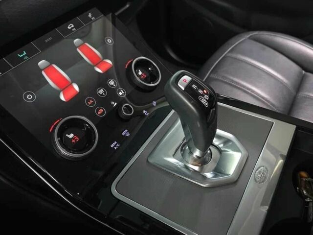 Білий Ленд Ровер Рендж Ровер Евок, об'ємом двигуна 2 л та пробігом 65 тис. км за 21000 $, фото 10 на Automoto.ua