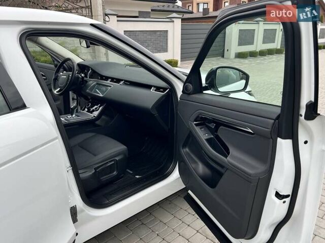 Белый Ленд Ровер Рендж Ровер Эвок, объемом двигателя 2 л и пробегом 40 тыс. км за 30950 $, фото 56 на Automoto.ua