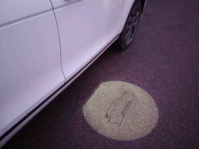 Белый Ленд Ровер Рендж Ровер Эвок, объемом двигателя 2 л и пробегом 45 тыс. км за 20000 $, фото 17 на Automoto.ua