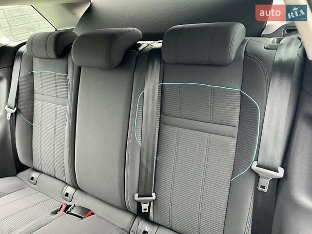 Белый Ленд Ровер Рендж Ровер Эвок, объемом двигателя 2 л и пробегом 40 тыс. км за 30950 $, фото 55 на Automoto.ua