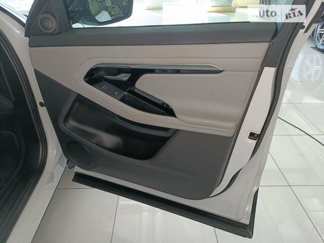 Белый Ленд Ровер Рендж Ровер Эвок, объемом двигателя 2 л и пробегом 50 тыс. км за 33999 $, фото 41 на Automoto.ua