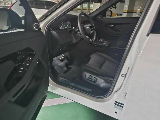 Білий Ленд Ровер Рендж Ровер Евок, об'ємом двигуна 2 л та пробігом 50 тис. км за 24000 $, фото 5 на Automoto.ua