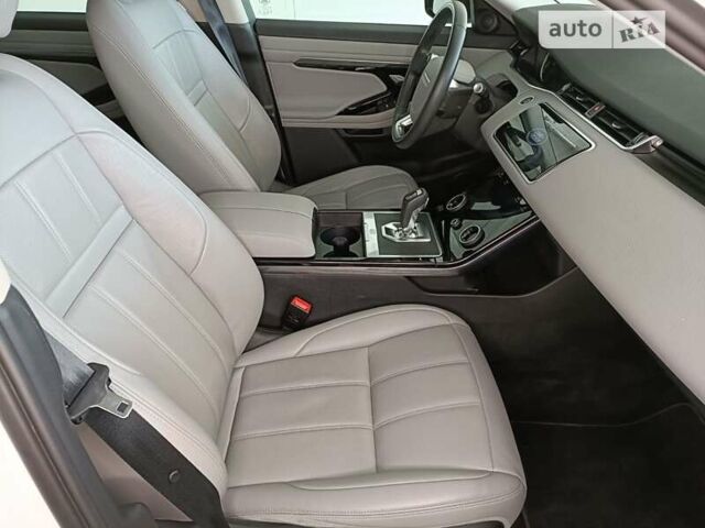 Белый Ленд Ровер Рендж Ровер Эвок, объемом двигателя 2 л и пробегом 50 тыс. км за 33999 $, фото 43 на Automoto.ua