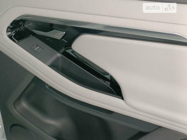 Белый Ленд Ровер Рендж Ровер Эвок, объемом двигателя 2 л и пробегом 50 тыс. км за 33999 $, фото 38 на Automoto.ua