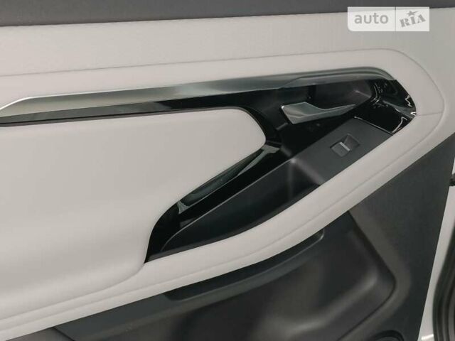 Белый Ленд Ровер Рендж Ровер Эвок, объемом двигателя 2 л и пробегом 50 тыс. км за 33999 $, фото 31 на Automoto.ua