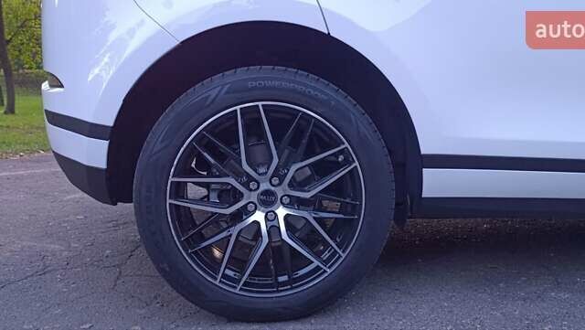 Белый Ленд Ровер Рендж Ровер Эвок, объемом двигателя 2 л и пробегом 55 тыс. км за 41800 $, фото 27 на Automoto.ua