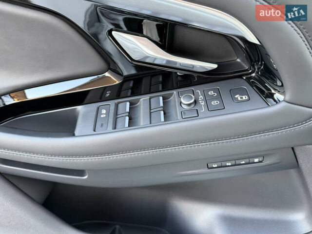 Білий Ленд Ровер Рендж Ровер Евок, об'ємом двигуна 2 л та пробігом 42 тис. км за 33000 $, фото 22 на Automoto.ua