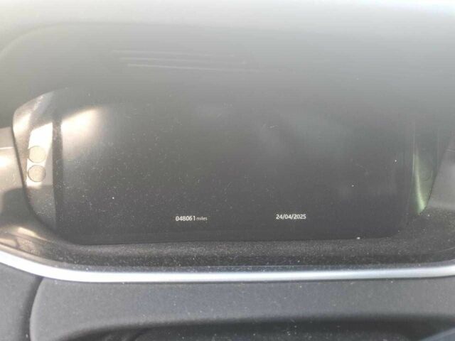 Білий Ленд Ровер Рендж Ровер Евок, об'ємом двигуна 2 л та пробігом 48 тис. км за 8000 $, фото 8 на Automoto.ua