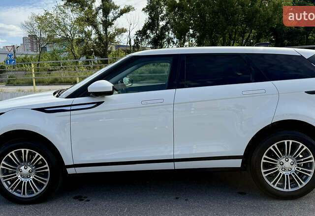 Белый Ленд Ровер Рендж Ровер Эвок, объемом двигателя 2 л и пробегом 86 тыс. км за 33000 $, фото 2 на Automoto.ua