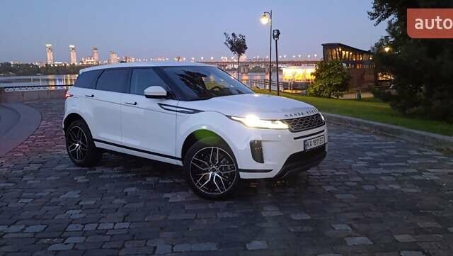 Белый Ленд Ровер Рендж Ровер Эвок, объемом двигателя 2 л и пробегом 55 тыс. км за 41800 $, фото 15 на Automoto.ua