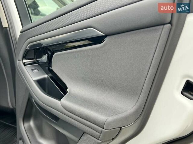 Белый Ленд Ровер Рендж Ровер Эвок, объемом двигателя 2 л и пробегом 40 тыс. км за 30950 $, фото 69 на Automoto.ua