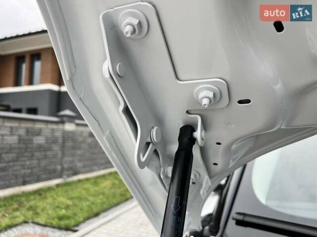 Белый Ленд Ровер Рендж Ровер Эвок, объемом двигателя 2 л и пробегом 40 тыс. км за 30950 $, фото 86 на Automoto.ua