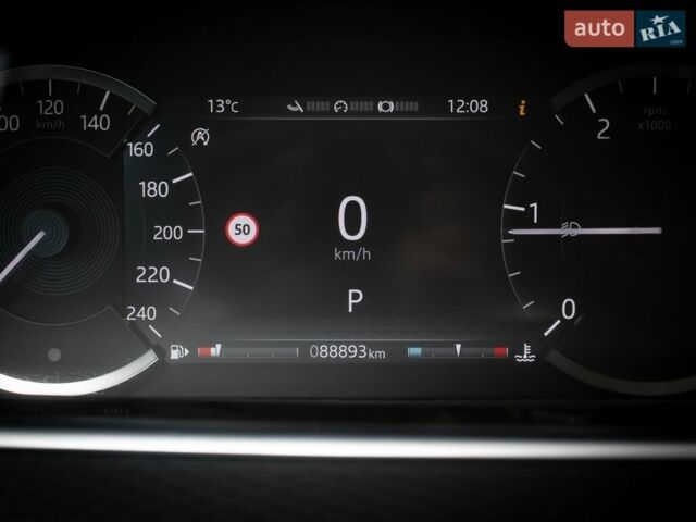 Белый Ленд Ровер Рендж Ровер Эвок, объемом двигателя 2 л и пробегом 88 тыс. км за 28000 $, фото 18 на Automoto.ua