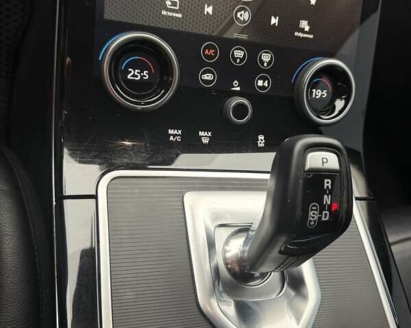 Белый Ленд Ровер Рендж Ровер Эвок, объемом двигателя 2 л и пробегом 85 тыс. км за 36000 $, фото 7 на Automoto.ua