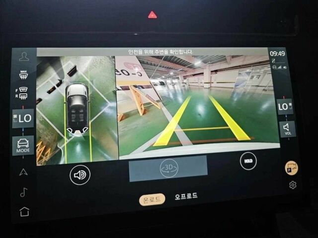 Білий Ленд Ровер Рендж Ровер Евок, об'ємом двигуна 2 л та пробігом 50 тис. км за 24000 $, фото 7 на Automoto.ua