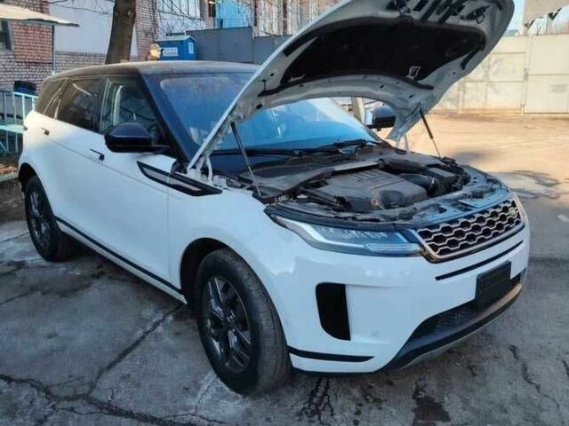Белый Ленд Ровер Рендж Ровер Эвок, объемом двигателя 2 л и пробегом 45 тыс. км за 20000 $, фото 2 на Automoto.ua