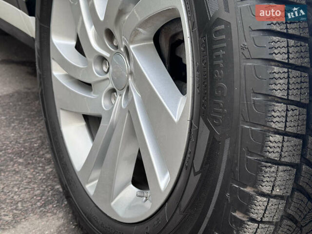 Білий Ленд Ровер Рендж Ровер Евок, об'ємом двигуна 2 л та пробігом 40 тис. км за 29990 $, фото 37 на Automoto.ua