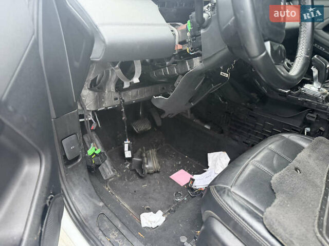 Білий Ленд Ровер Рендж Ровер Евок, об'ємом двигуна 0 л та пробігом 70 тис. км за 16000 $, фото 6 на Automoto.ua