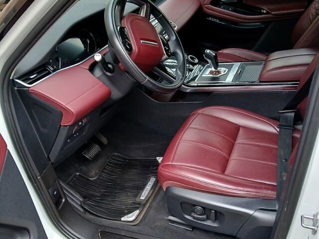 Белый Ленд Ровер Рендж Ровер Эвок, объемом двигателя 2 л и пробегом 85 тыс. км за 30500 $, фото 8 на Automoto.ua