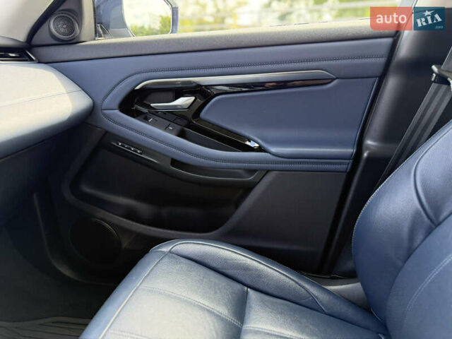 Белый Ленд Ровер Рендж Ровер Эвок, объемом двигателя 2 л и пробегом 86 тыс. км за 33000 $, фото 11 на Automoto.ua